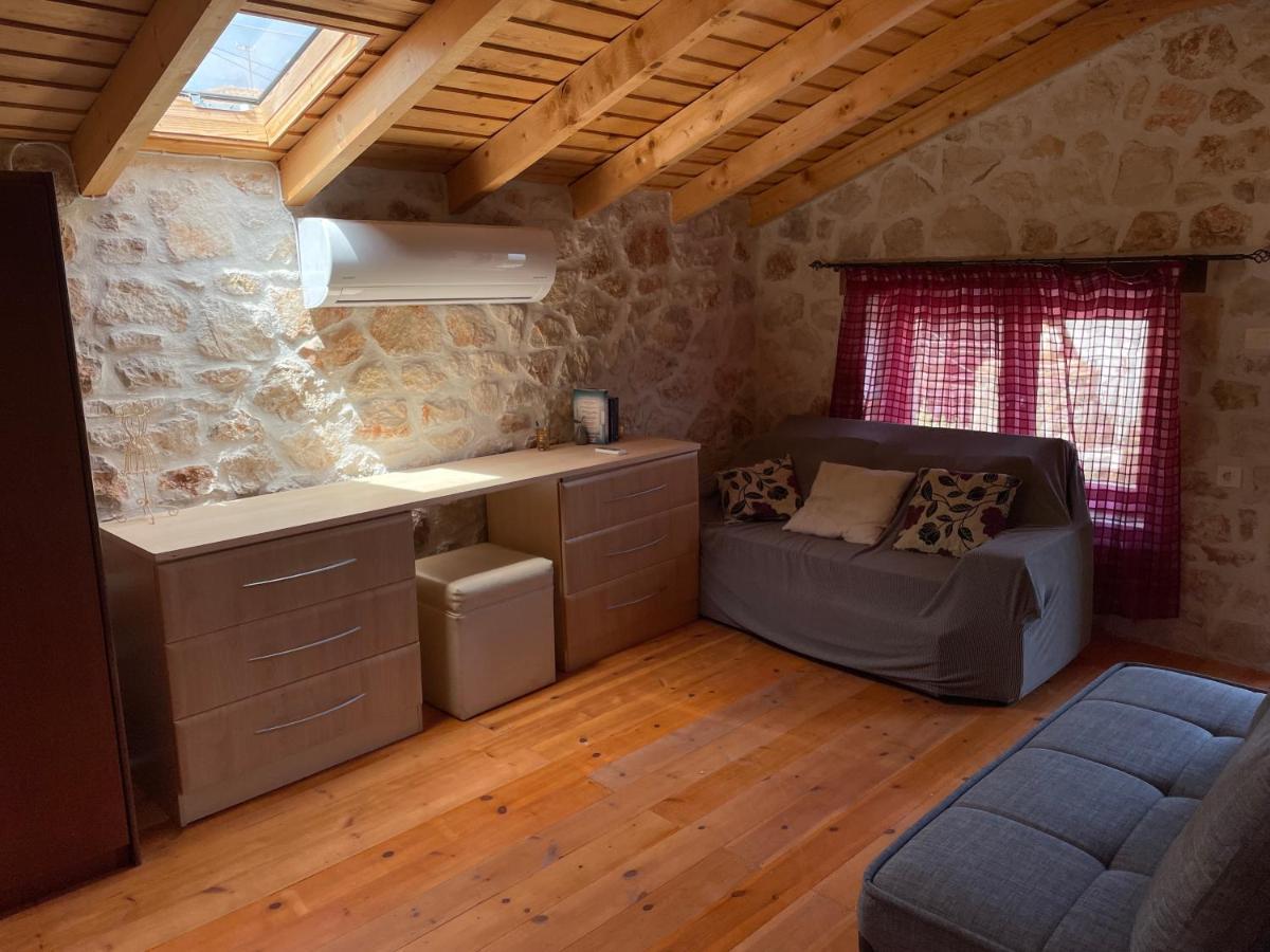 Casa Petra - Stone Cottage Farmhouses Argassi Exterior foto